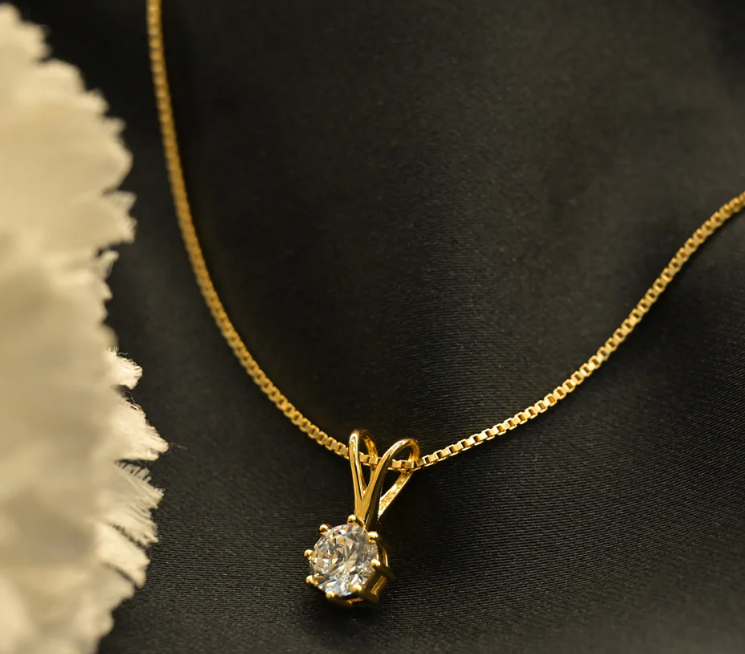 Royal Solitaire Necklace