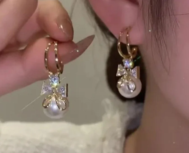 Perky Pearl Earrings