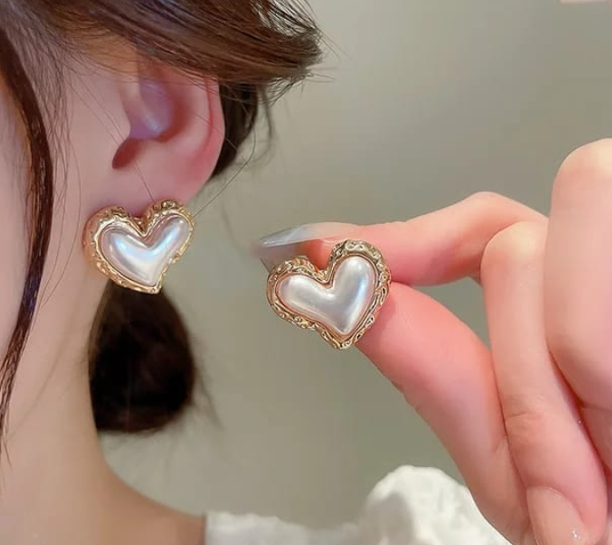 Pearl Heaty Earrings