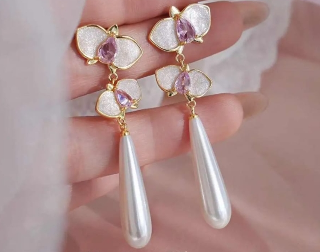 Purple Pearl Earrings