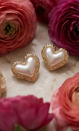 Pearl Heaty Earrings