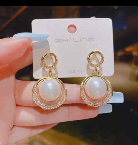 Round Pearl Earrings