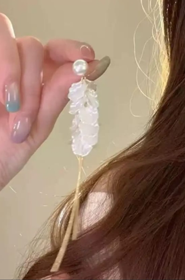 Pearl Feather Earrings