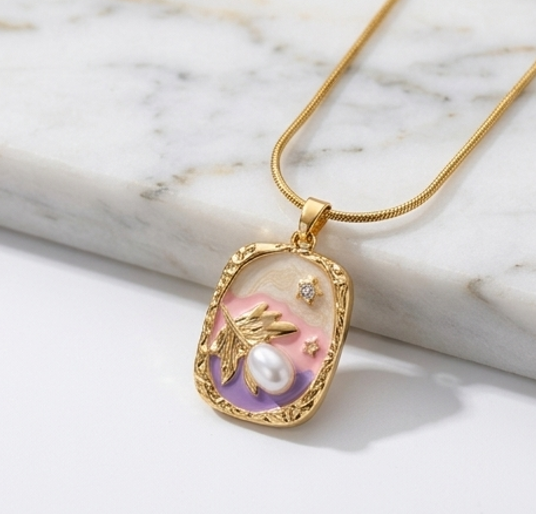 Glowing Pearl Necklace