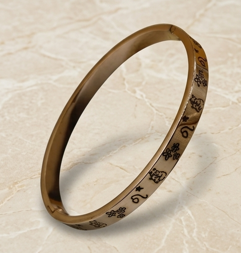 Delicate Glow Bracelet